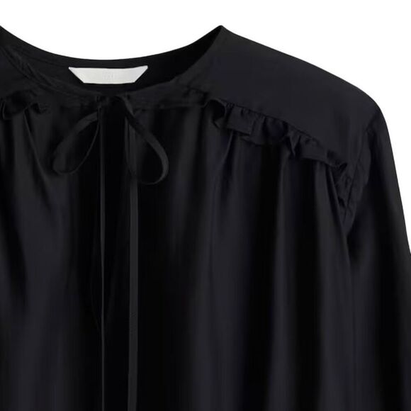 H&M Black Ruffle Trim Tie Front Flowy Top - Picture 1 of 8
